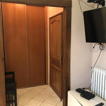 De 2 Chambres A Avec Terrasse Amenagee Et Wifi