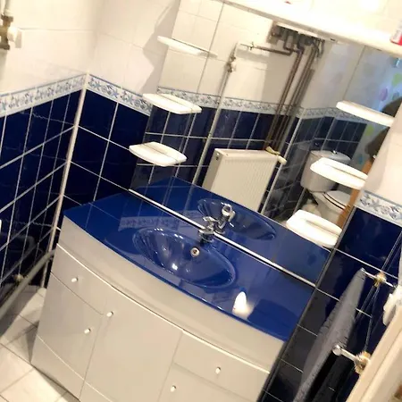 De 2 Chambres A Avec Terrasse Amenagee Et Wifi