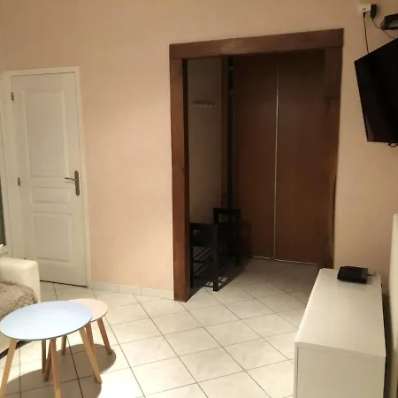 De 2 Chambres A Avec Terrasse Amenagee Et Wifi 얼트