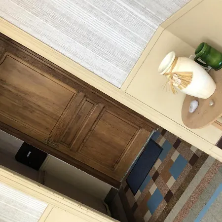 De 2 Chambres A Avec Terrasse Amenagee Et Wifi *