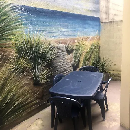 De 2 Chambres A Avec Terrasse Amenagee Et Wifi 아파트